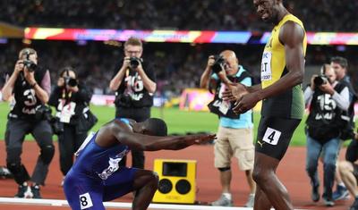 DİZ ÇÖKDÜ! - VİDEO+FOTOLAR