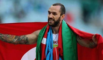 Dünya çempionu oldu, qələbəni Azərbaycan bayrağı ilə qeyd etdi - FOTOLAR