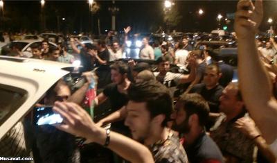 "Qarabağ"in eşqi ilə səhərədək bayram edənlər - VİDEO+FOTOLAR