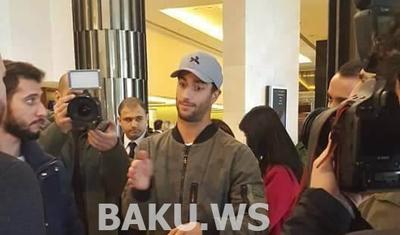Bu məşhur adam nazirin oğlu ilə Bakını gəzdi - FOTOLAR