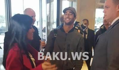 Bu məşhur adam nazirin oğlu ilə Bakını gəzdi - FOTOLAR