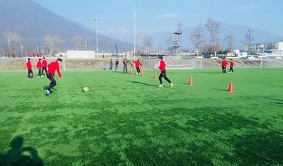 LAYİHƏ: U-15 Liqası: "Qəbələ" "Səbail"lə oyuna hazırlaşır - FOTOREPORTAJ