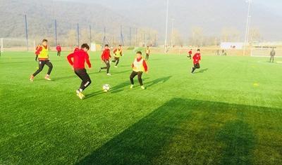 LAYİHƏ: U-15 Liqası: "Qəbələ" "Səbail"lə oyuna hazırlaşır - FOTOREPORTAJ