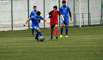 LAYİHƏ: U-15 Liqası: "Keşlə"nin "Zirə" zəfəri - FOTOREPORTAJ