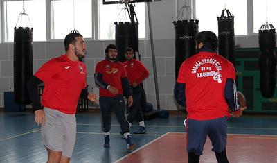 "Qəbələ" Ukraynada: öncə basketbol, sonra boks - LENT
