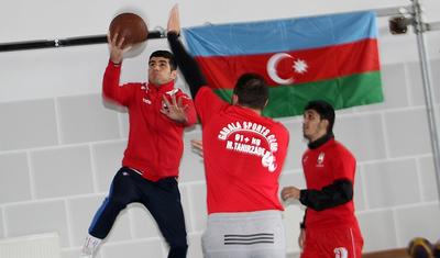 "Qəbələ" Ukraynada: öncə basketbol, sonra boks - LENT