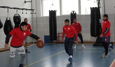 "Qəbələ" Ukraynada: öncə basketbol, sonra boks - LENT