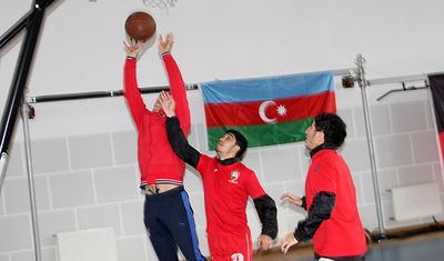 "Qəbələ" Ukraynada: öncə basketbol, sonra boks - LENT