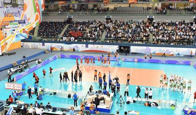 İlham Əliyev millinin oyununu izlədi və alqışladı - FOTOREPORTAJ