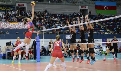 Prezident və birinci xanım milli komandanın oyununda - FOTOLAR