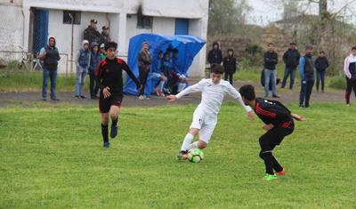 U-15 Liqası: Hakim Masallıda uşağın başına … çəkdi - FOTOLAR