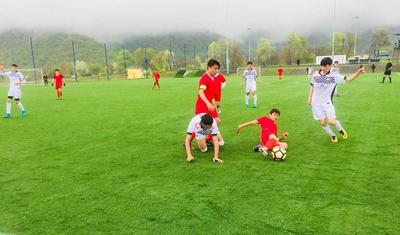 U-15 Liqası: Hakim Masallıda uşağın başına … çəkdi - FOTOLAR