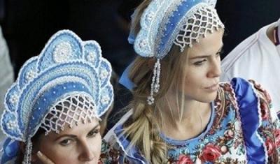 Milli üzvlərinə xəbərdarlıq: Rus qızlarından uzaq durun! - FOTOLAR