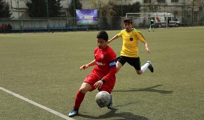 U-15 Liqası: "Keşlə" "Turan"a güzəştə getdi - FOTOREPORTAJ