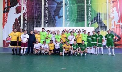 "Dünya yığma"sı Şəmkirdə futbol oynadı, Karlsen 6 qol vurdu