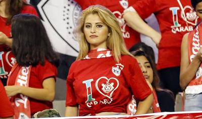 Azərbaycan futboluna rəng qatan qızlar - FOTOLAR