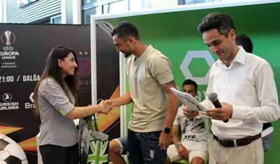 Azərbaycan futboluna rəng qatan qızlar - FOTOLAR