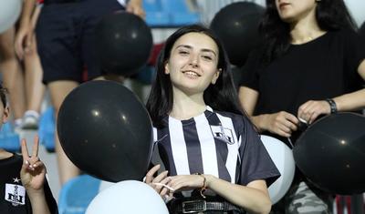 Azərbaycan futboluna rəng qatan qızlar - FOTOLAR