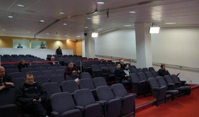 FOTO - Qurban Qurbanovun Londondakı mətbuat konfransına cəmi 3 jurnalist gəldi - GİZLƏNDİLƏR