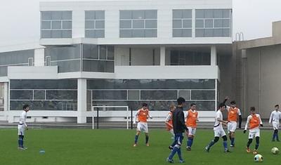 Məşhur futbolçunun daşıyan akademiyanın Abşeron günləri - FOTOLAR
