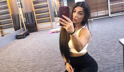 Azərbaycanlı məşqçi qızın bədəni görənləri heyran edir - FOTOLAR