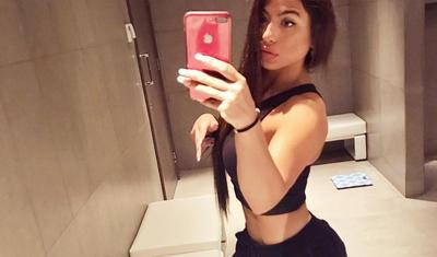 Azərbaycanlı məşqçi qızın bədəni görənləri heyran edir - FOTOLAR