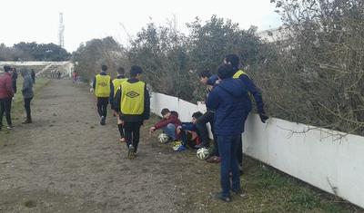 "Keşlə"nin uşaqlarını aparıb toyuq-cücənin arasına saldılar - SUMQAYITDAN FOTOREPORTAJ