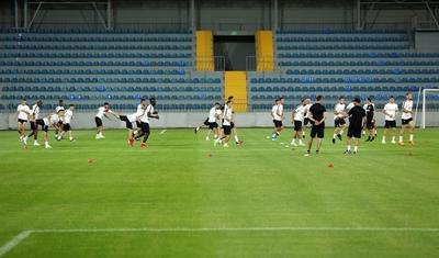 "Neftçi"nin yeni sevgi macərası üçün - FOTOREPORTAJ