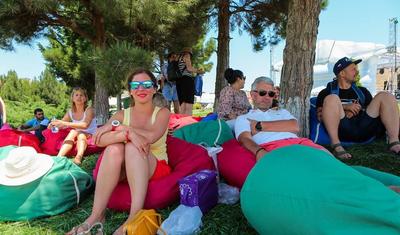 Bakıda dünya çempionatı vaxtı əcnəbi turistlər necə istirahət edir? - FOTOLAR