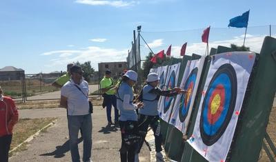 Bakıda oxatan qızlar - FOTO