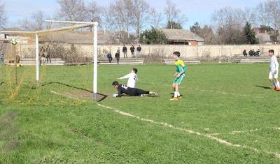 U-15 Liqası: "Viləş"in futbolçusu hakimi qorxutdu - FOTOREPORTAJ