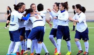 FOTOLAR: Yeni patron baxdı, "Sumqayıt"ın qızları çempion oldu