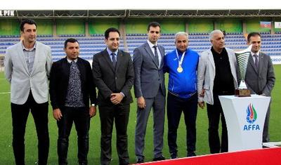 FOTOLAR: Yeni patron baxdı, "Sumqayıt"ın qızları çempion oldu