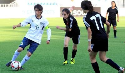 FOTOLAR: Yeni patron baxdı, "Sumqayıt"ın qızları çempion oldu