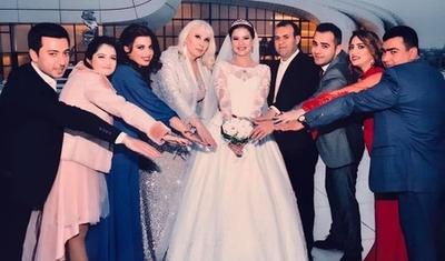 Azərbaycan millisinin üzvü xanımı üçün mahnı oxudu - VİDEO+FOTOLAR