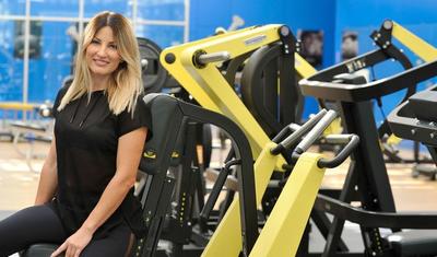 "Oğlanların “Ayaqlara bax, ayaqlara” dediyini eşidirəm"