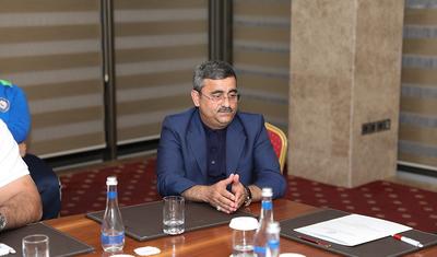 Rövnəq Abdullayev milli üzvlərindən nə istədi? - FOTOLAR