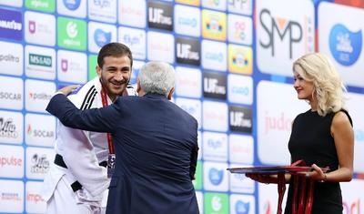 Rövnəq Abdullayevi gəldi, onu qucaqladı və… FOTOREPORTAJ