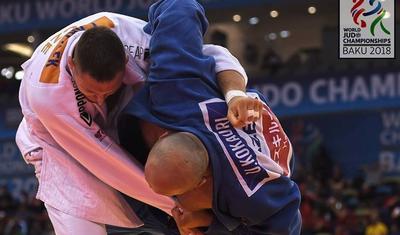 Azərbaycanlı məmur millimizin üzvü üçün belə sevindi - FOTOLAR