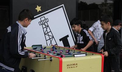 Ruslan Abışov "Fanzona"ya gəldi, hamı… - FOTOREPORTAJ