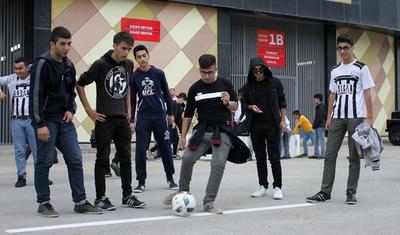 Ruslan Abışov "Fanzona"ya gəldi, hamı… - FOTOREPORTAJ