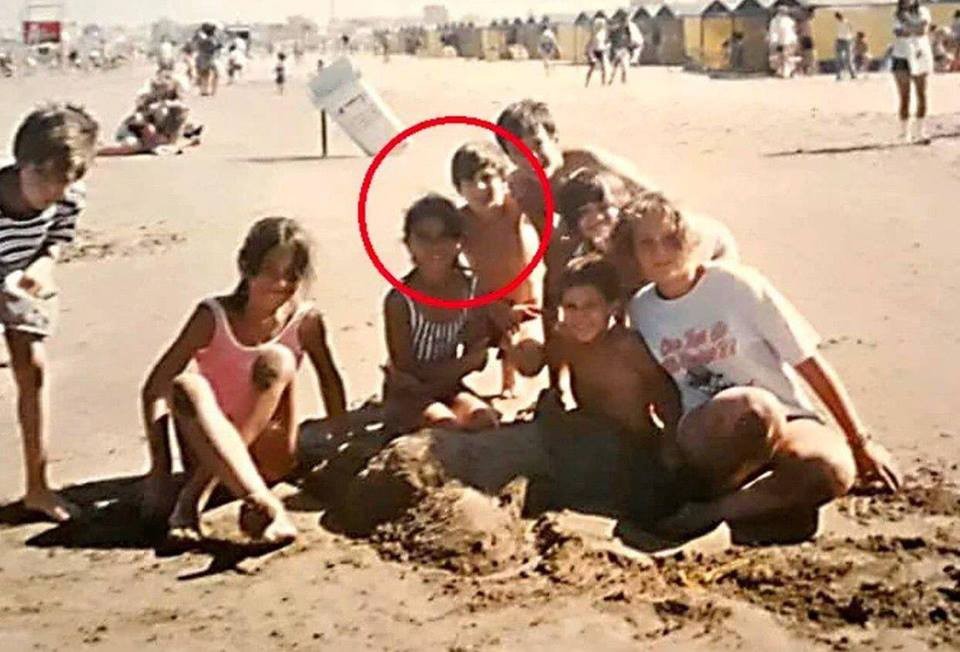 10 yaşlı Messi 9 yaşlı Antonello ilə çimərlikdə - FOTO