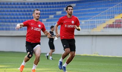 "Neftçi"nin məqsədi 1:0-ı qorumaq olmayacaq - FOTOLAR
