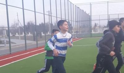 Heç kim anasının qarnında futbolçu olmayıb - FOTO