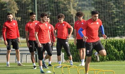 Bu futbolçu yenidən "Qəbələ"yə döndü: FOTOREPORTAJ
