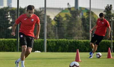 Bu futbolçu yenidən "Qəbələ"yə döndü: FOTOREPORTAJ