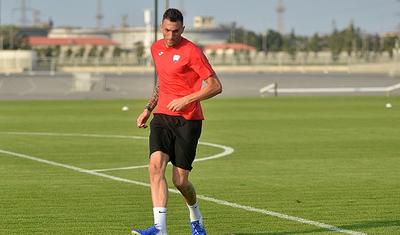 Bu futbolçu yenidən "Qəbələ"yə döndü: FOTOREPORTAJ