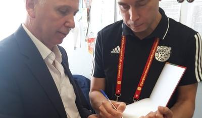 "Neftçi"nin siması "Arsenal"da necə qarşılandı? - FOTOLAR