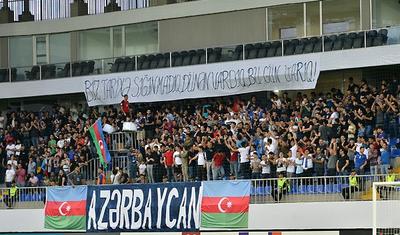 Milli qazansın deyə… hətta soyundu! - FOTOREPORTAJ