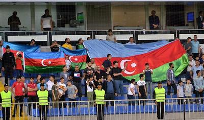 Milli qazansın deyə… hətta soyundu! - FOTOREPORTAJ